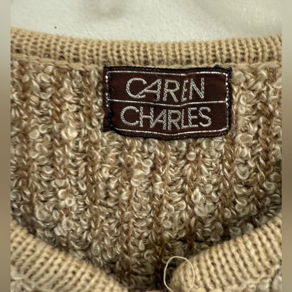 Caren Charles Cardigan Button Up Pockets Shoulder Pads Beige Knit Sz(LG) - Picture 3 of 4